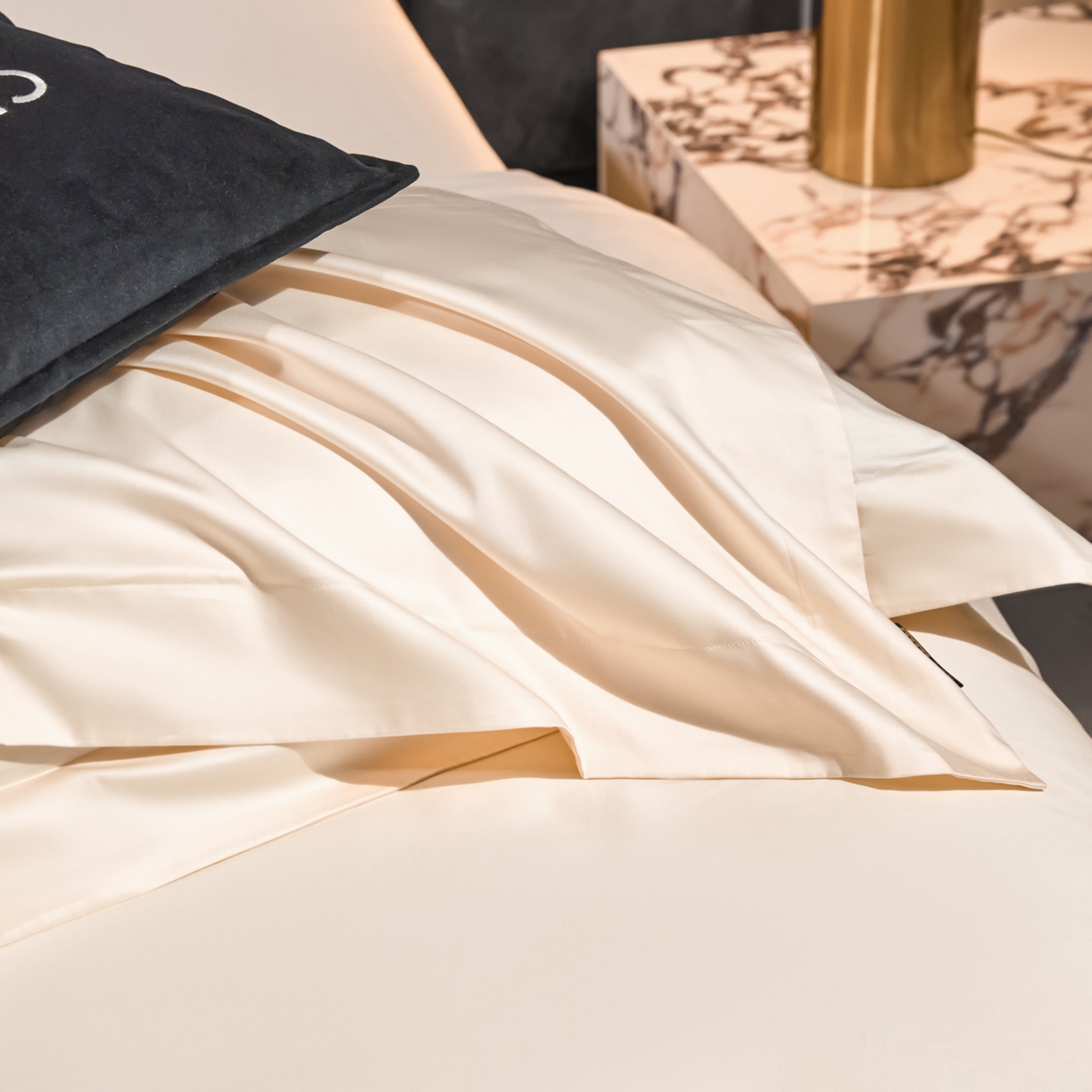 91家纺网 家纺一手货源 找家纺 米多多 2025新款70S全工艺CR长绒棉四件套 奶酪白