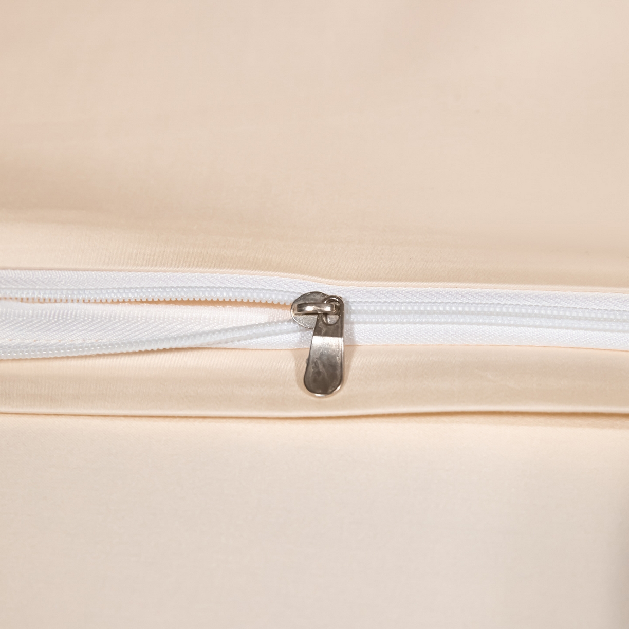 91家纺网 家纺一手货源 找家纺 米多多 2025新款70S全工艺CR长绒棉四件套 奶酪白