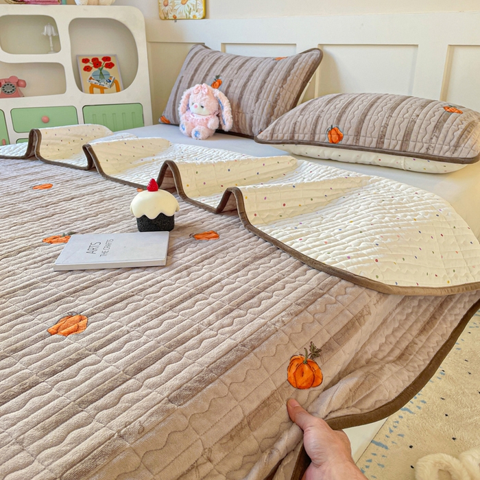 91家纺网 家纺一手货源 找家纺 （总）床盖工厂店 2025新款加厚高克重牛奶绒床盖豆豆绒单被套四件套牛奶绒四件套