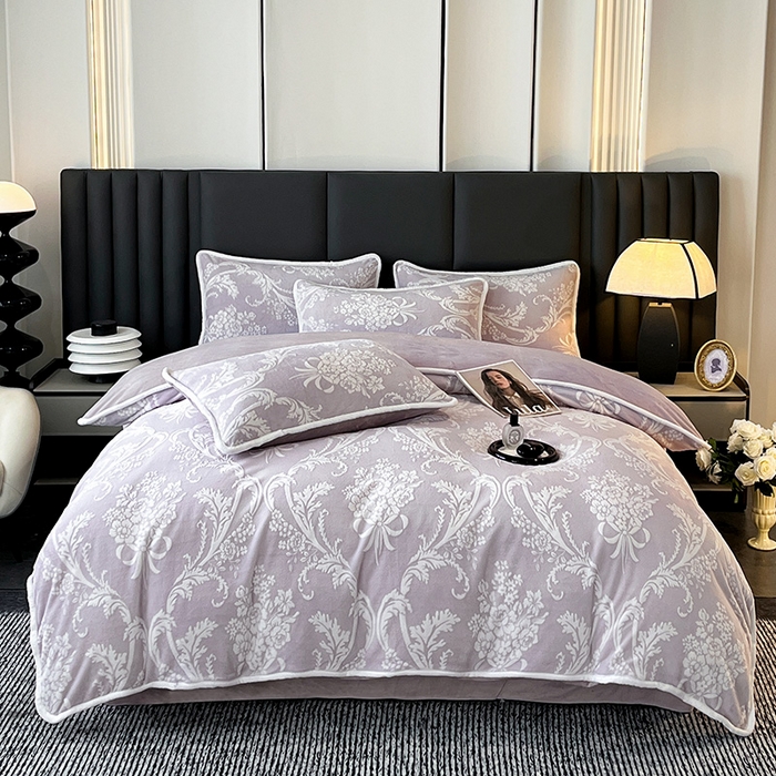 91家纺网 家纺一手货源 找家纺 （总）妮恒美家纺 2025新款雕花牛奶绒四件套