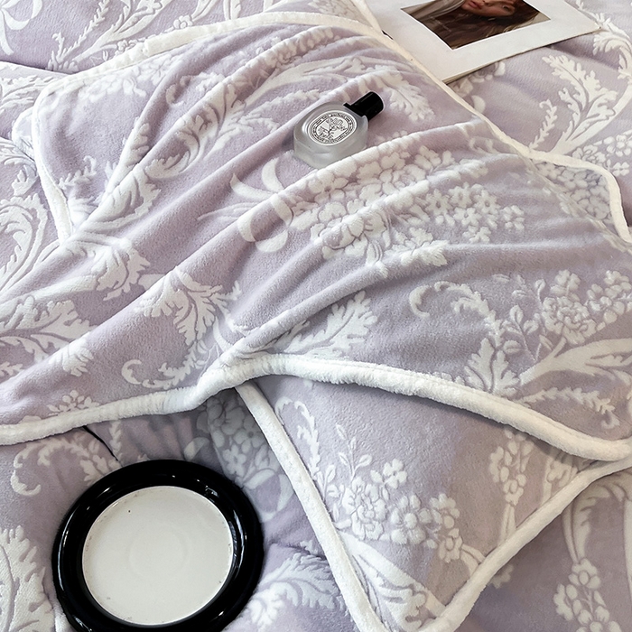 91家纺网 家纺一手货源 找家纺 （总）妮恒美家纺 2025新款雕花牛奶绒四件套