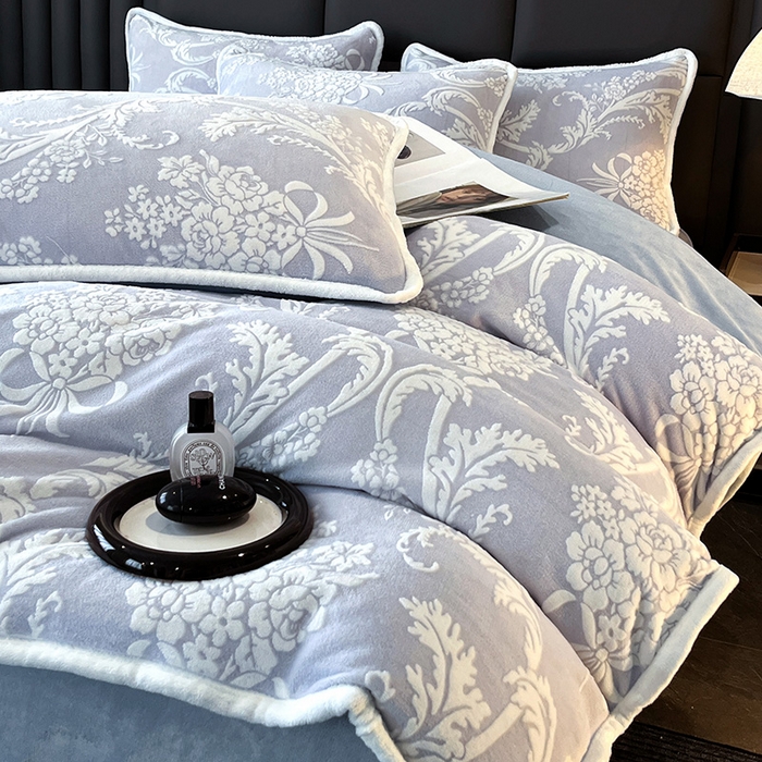 91家纺网 家纺一手货源 找家纺 （总）妮恒美家纺 2025新款雕花牛奶绒四件套