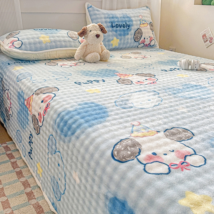 91家纺网 家纺一手货源 找家纺 丝芙妮家居（原乐视家纺） 2025新款A类牛奶泡泡绒印花单品床单 狗狗乐园