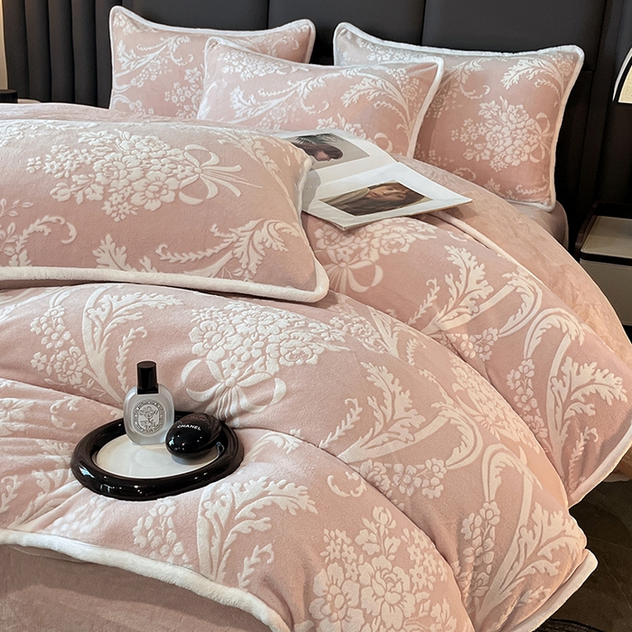妮恒美家纺 2025新款雕花牛奶绒四件套 法式浪漫-奶茶杏