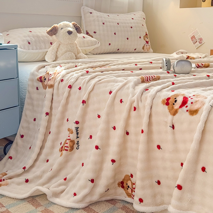 91家纺网 家纺一手货源 找家纺 丝芙妮家居（原乐视家纺） 2025新款A类牛奶泡泡绒印花单品床单 假日小狗