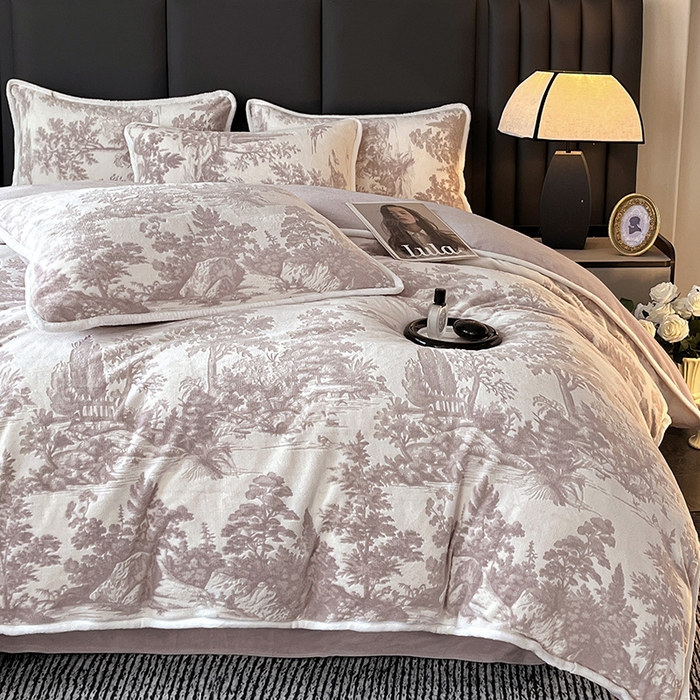 91家纺网 家纺一手货源 找家纺 妮恒美家纺 2025新款雕花牛奶绒四件套 山水画-嫣紫