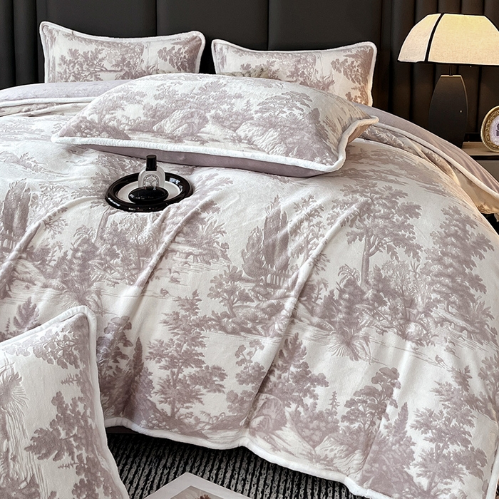 91家纺网 家纺一手货源 找家纺 妮恒美家纺 2025新款雕花牛奶绒四件套 山水画-嫣紫