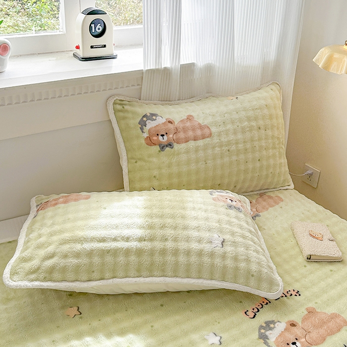 91家纺网 家纺一手货源 找家纺 丝芙妮家居（原乐视家纺） 2025新款A类牛奶泡泡绒印花单品床单 晚安宝贝