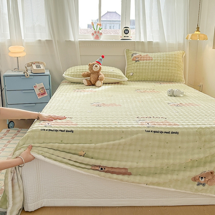 91家纺网 家纺一手货源 找家纺 丝芙妮家居（原乐视家纺） 2025新款A类牛奶泡泡绒印花单品床单 晚安宝贝