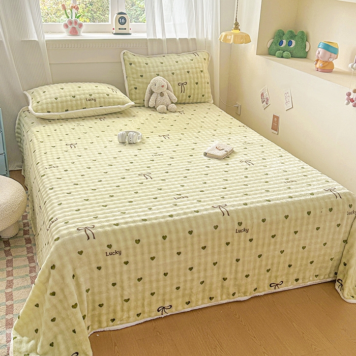 91家纺网 家纺一手货源 找家纺 丝芙妮家居（原乐视家纺） 2025新款A类牛奶泡泡绒印花单品床单 心愿蝴蝶-绿