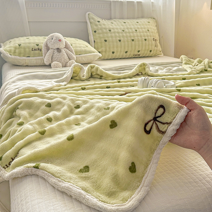 91家纺网 家纺一手货源 找家纺 丝芙妮家居（原乐视家纺） 2025新款A类牛奶泡泡绒印花单品床单 心愿蝴蝶-绿