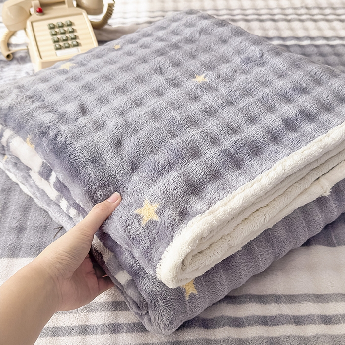 91家纺网 家纺一手货源 找家纺 丝芙妮家居（原乐视家纺） 2025新款A类牛奶泡泡绒印花单品床单 夜幕星辰