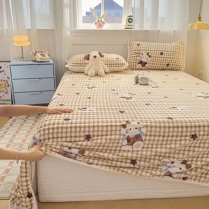 91家纺网 家纺一手货源 找家纺 丝芙妮家居（原乐视家纺） 2025新款A类牛奶泡泡绒印花单品床单 慵懒KT