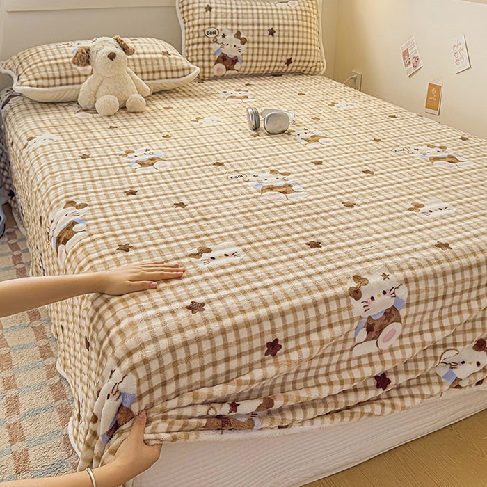 91家纺网 家纺一手货源 找家纺 丝芙妮家居（原乐视家纺） 2025新款A类牛奶泡泡绒印花单品床单 慵懒KT