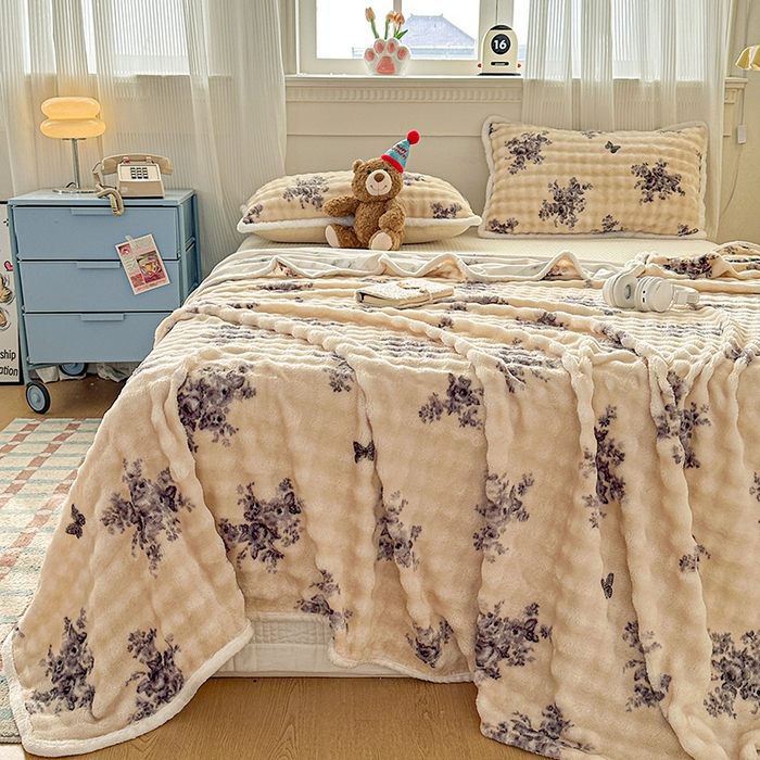 91家纺网 家纺一手货源 找家纺 丝芙妮家居（原乐视家纺） 2025新款A类牛奶泡泡绒印花单品床单 遇见花海