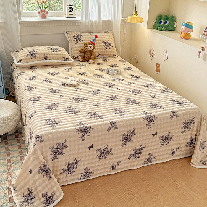 91家纺网 家纺一手货源 找家纺 丝芙妮家居（原乐视家纺） 2025新款A类牛奶泡泡绒印花单品床单 遇见花海