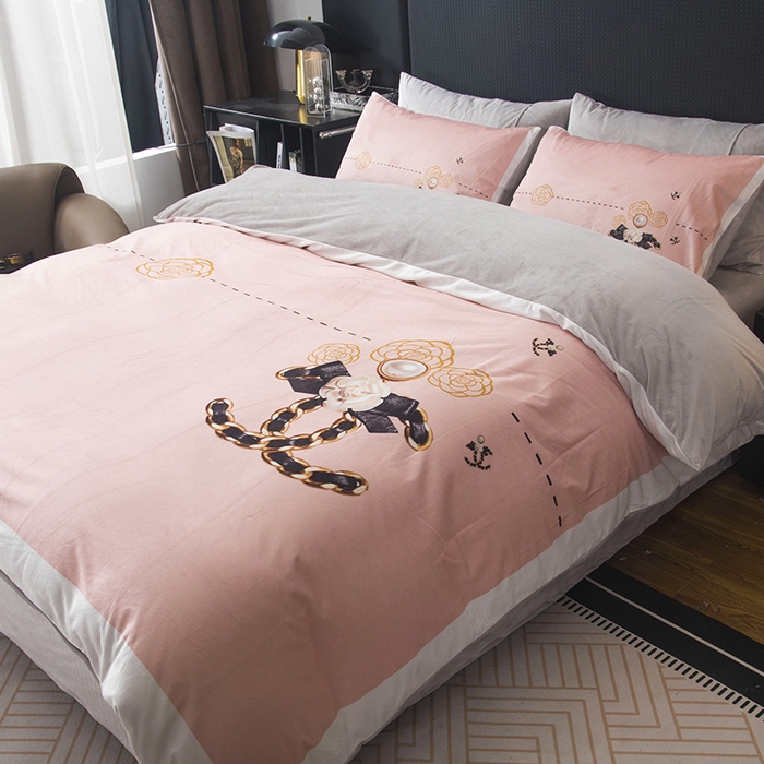 91家纺网 家纺一手货源 找家纺 爵仕家纺 2025新款跨境轻奢外贸加绒秋冬保暖宝宝绒水晶绒抗静电不掉毛四件套床单被套 粉香