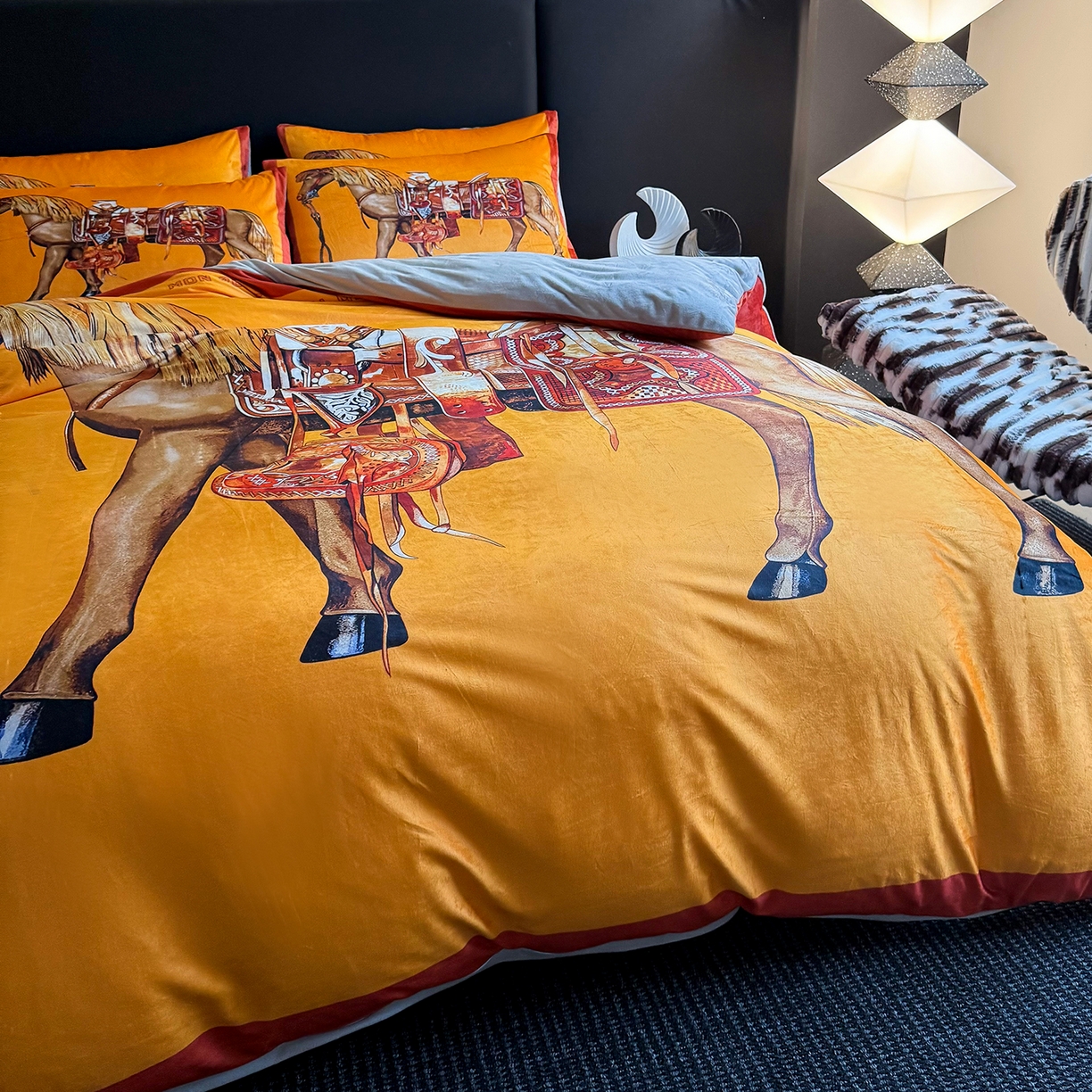 91家纺网 家纺一手货源 找家纺 爵仕家纺 2025新款跨境轻奢外贸加绒秋冬保暖宝宝绒水晶绒抗静电不掉毛四件套床单被套 皇马