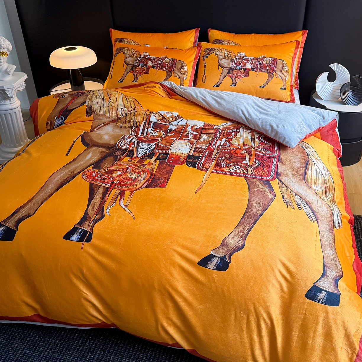 91家纺网 家纺一手货源 找家纺 爵仕家纺 2025新款跨境轻奢外贸加绒秋冬保暖宝宝绒水晶绒抗静电不掉毛四件套床单被套 皇马