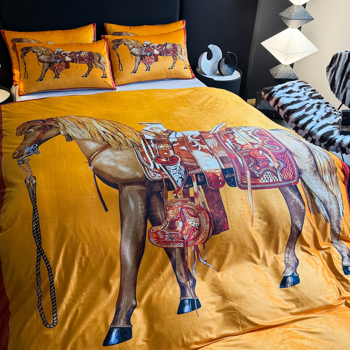 91家纺网 家纺一手货源 找家纺 爵仕家纺 2025新款跨境轻奢外贸加绒秋冬保暖宝宝绒水晶绒抗静电不掉毛四件套床单被套 皇马