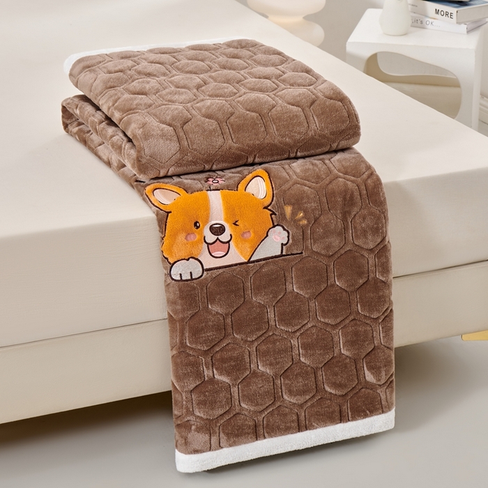 91家纺网 家纺一手货源 找家纺 永旺家纺 2025新款宝宝牛奶绒床护垫床垫-柯基 柯基-咖啡色