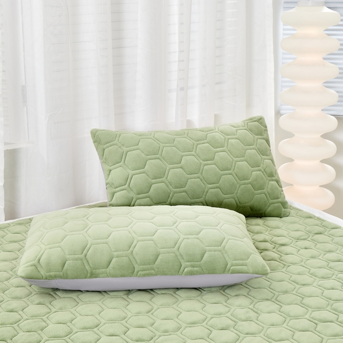 91家纺网 家纺一手货源 找家纺 永旺家纺 2025新款宝宝牛奶绒床护垫床垫-柯基 柯基-抹茶绿