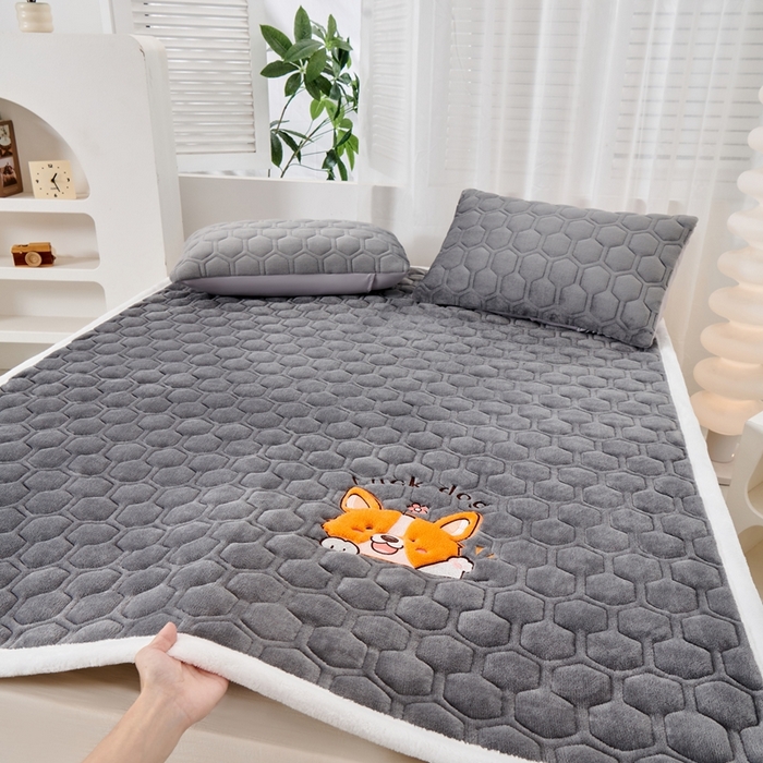 永旺家纺 2025新款宝宝牛奶绒床护垫床垫-柯基 柯基-太空灰