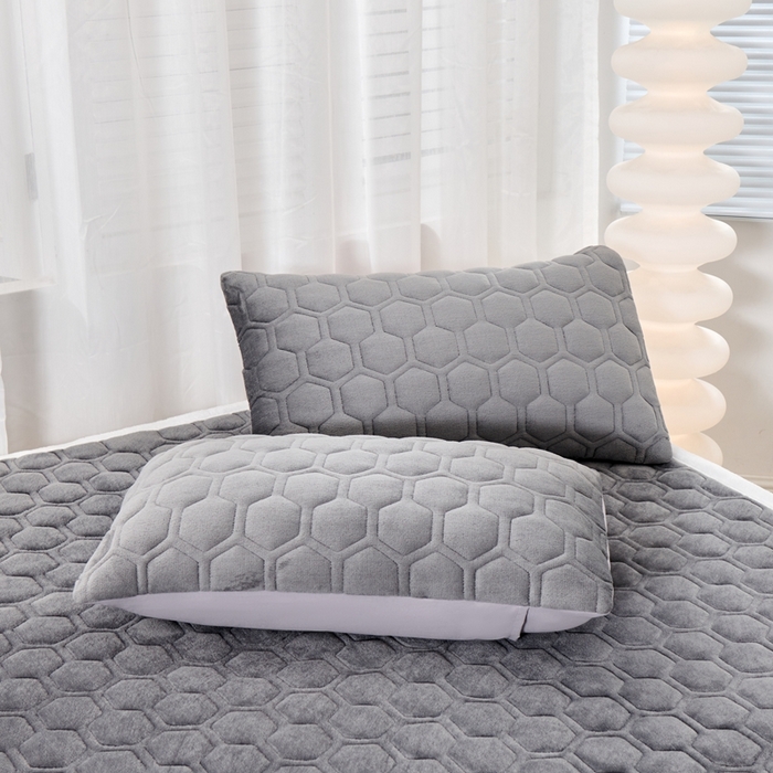 91家纺网 家纺一手货源 找家纺 永旺家纺 2025新款宝宝牛奶绒床护垫床垫-柯基 柯基-太空灰