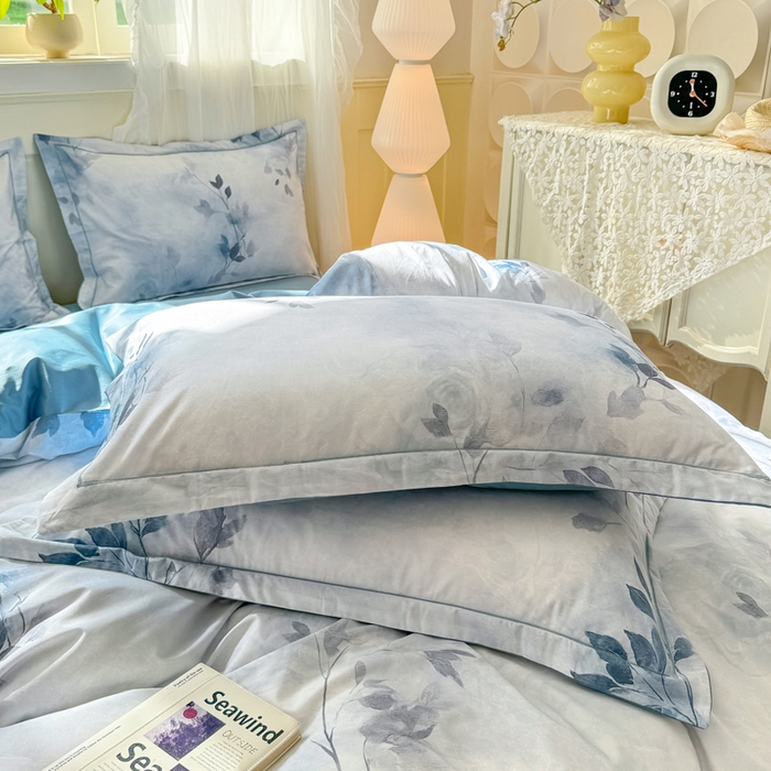 91家纺网 家纺一手货源 找家纺 红日子纺织品 2025新款全棉纯棉数码印花四件套 淡雅清风-蓝