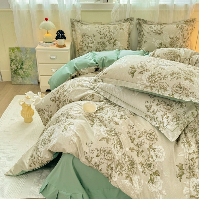 91家纺网 家纺一手货源 找家纺 红日子纺织品 2025新款全棉纯棉数码印花四件套 芳若-绿