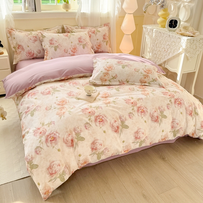 91家纺网 家纺一手货源 找家纺 红日子纺织品 2025新款全棉纯棉数码印花四件套 花情共舞-米