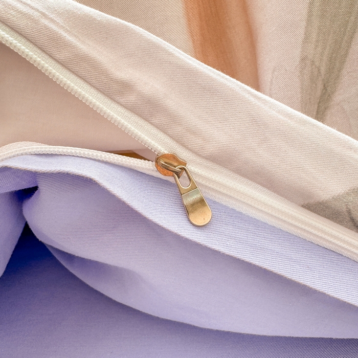 91家纺网 家纺一手货源 找家纺 红日子纺织品 2025新款全棉纯棉数码印花四件套 美尼尔-粉