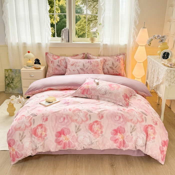 91家纺网 家纺一手货源 找家纺 红日子纺织品 2025新款全棉纯棉数码印花四件套 莫妮花园-粉