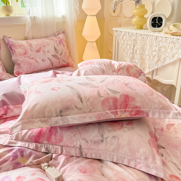 91家纺网 家纺一手货源 找家纺 红日子纺织品 2025新款全棉纯棉数码印花四件套 莫妮花园-粉