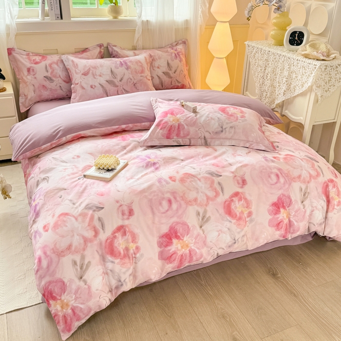 91家纺网 家纺一手货源 找家纺 红日子纺织品 2025新款全棉纯棉数码印花四件套 莫妮花园-粉