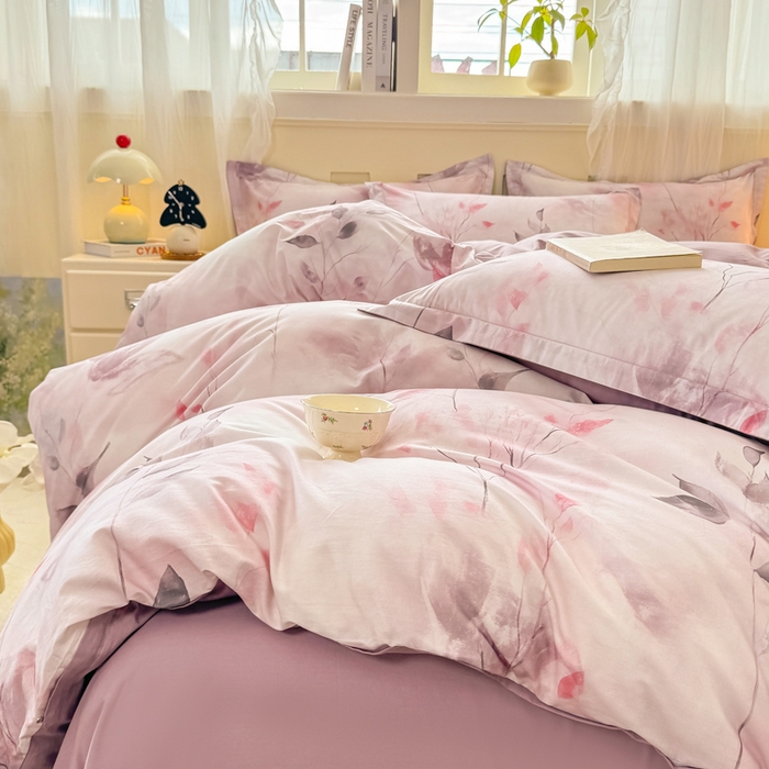 91家纺网 家纺一手货源 找家纺 红日子纺织品 2025新款全棉纯棉数码印花四件套 浓情蜜意-粉