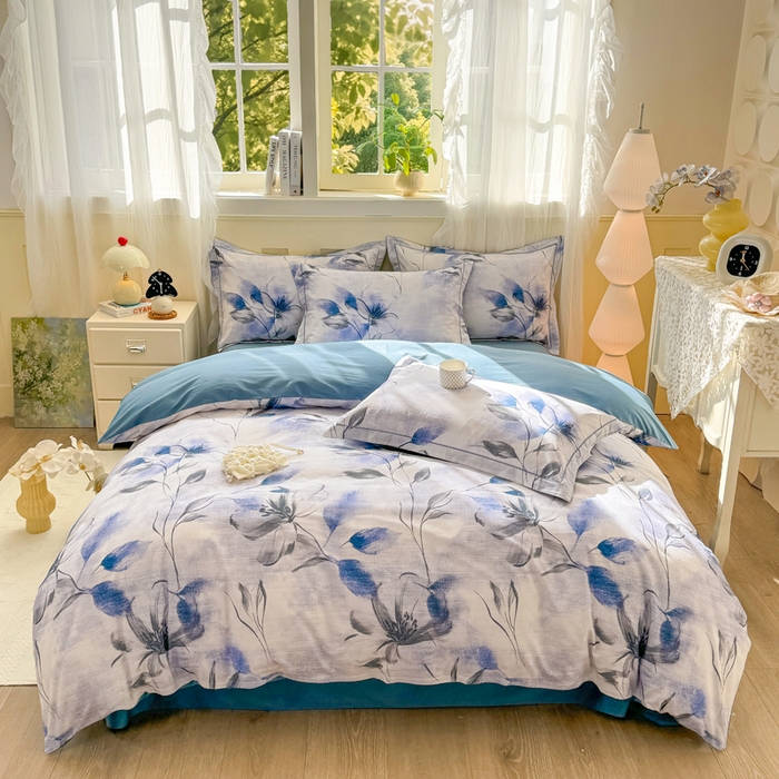 91家纺网 家纺一手货源 找家纺 红日子纺织品 2025新款全棉纯棉数码印花四件套 邂逅柔情-蓝