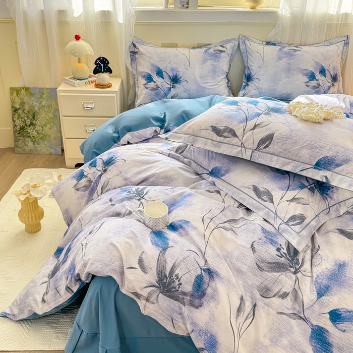 91家纺网 家纺一手货源 找家纺 红日子纺织品 2025新款全棉纯棉数码印花四件套 邂逅柔情-蓝