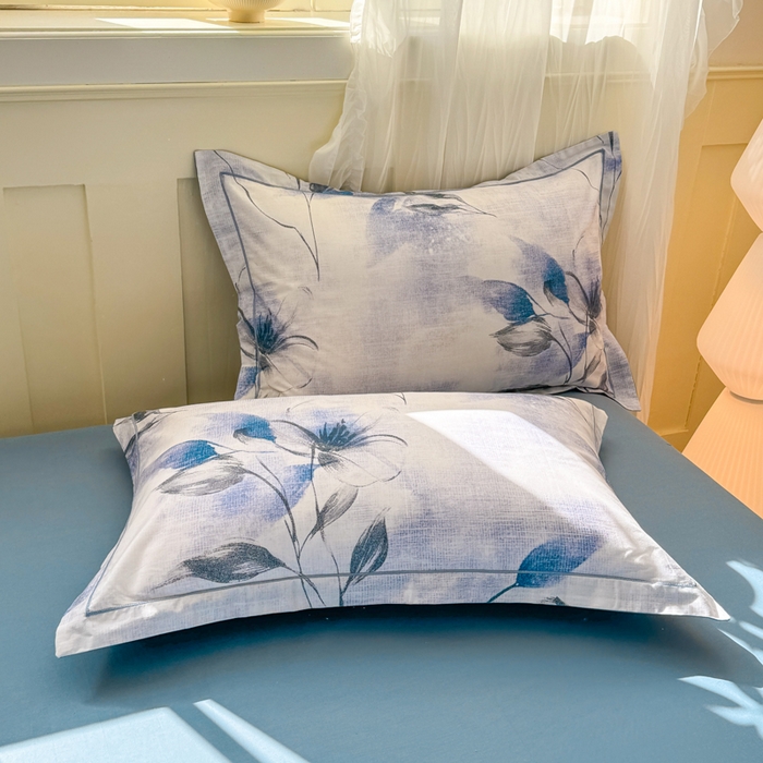 91家纺网 家纺一手货源 找家纺 红日子纺织品 2025新款全棉纯棉数码印花四件套 邂逅柔情-蓝