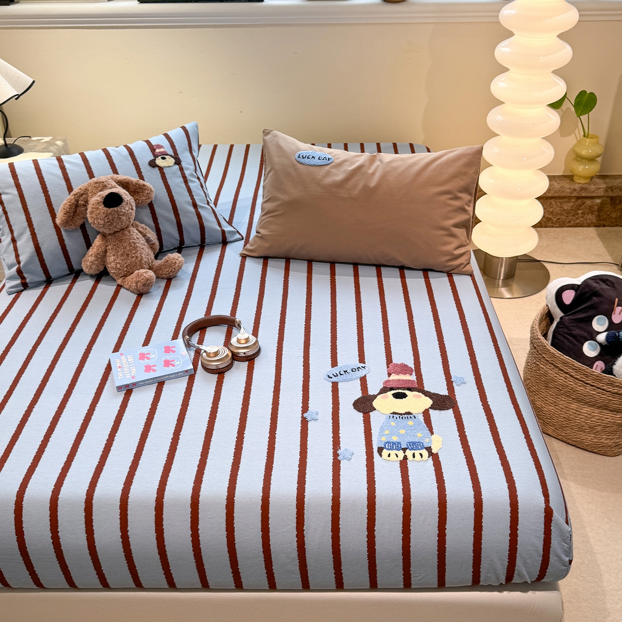 91家纺网 家纺一手货源 找家纺 珺柔家纺 2025新款磨毛毛巾绣床笠 海盐雪纳瑞