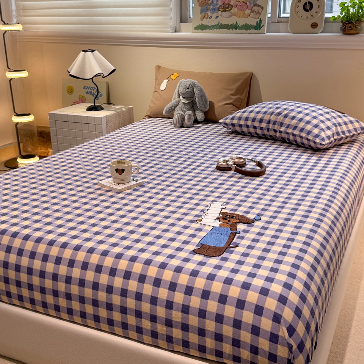 91家纺网 家纺一手货源 找家纺 珺柔家纺 2025新款磨毛毛巾绣床笠 咖啡店小狗