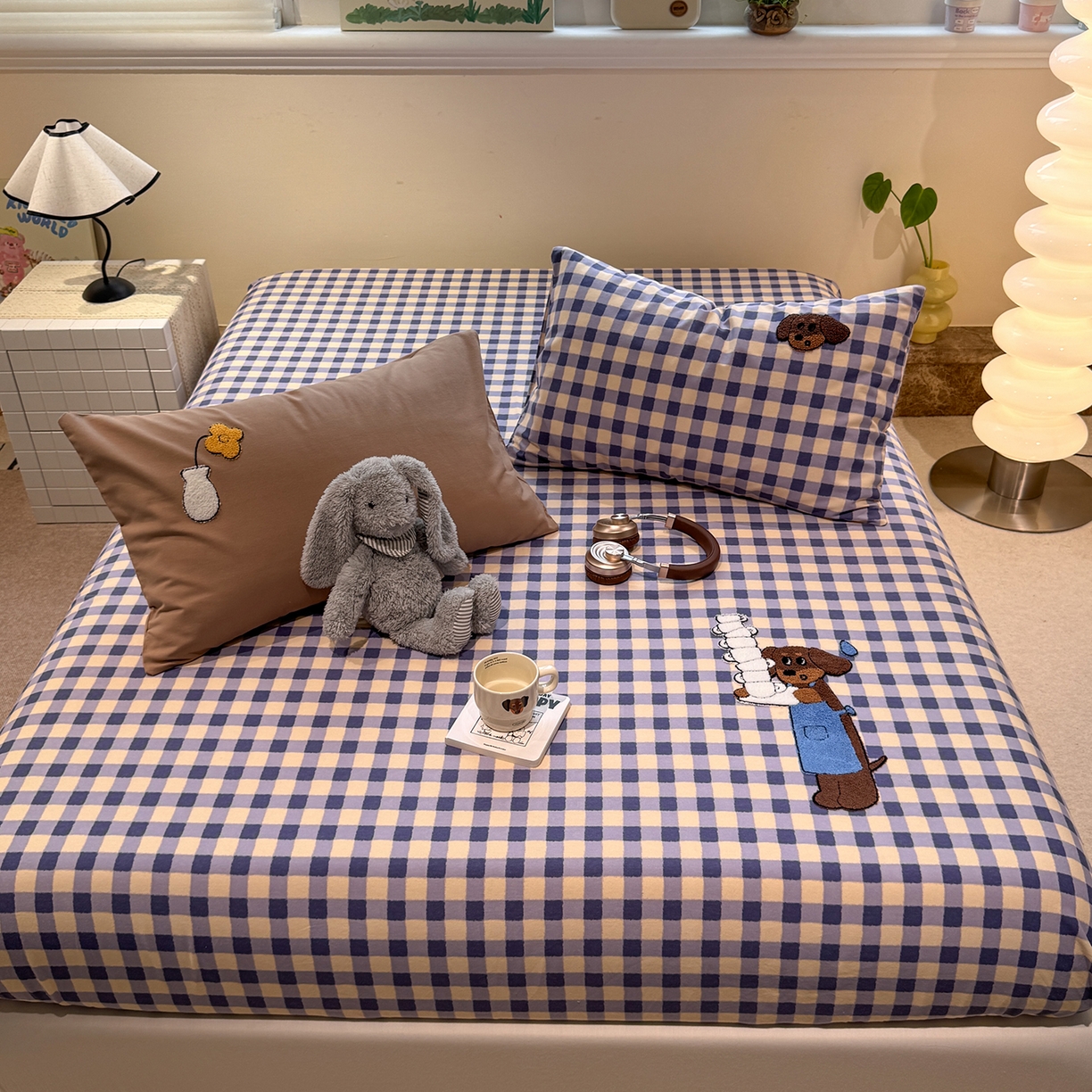 91家纺网 家纺一手货源 找家纺 珺柔家纺 2025新款磨毛毛巾绣床笠 咖啡店小狗