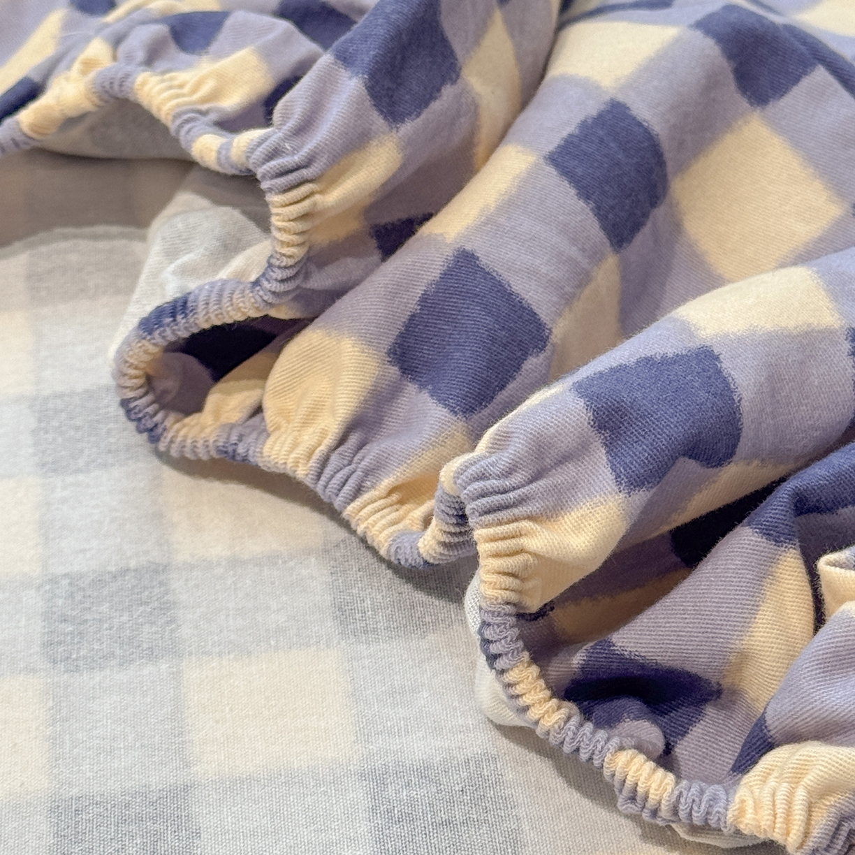 91家纺网 家纺一手货源 找家纺 珺柔家纺 2025新款磨毛毛巾绣床笠 咖啡店小狗