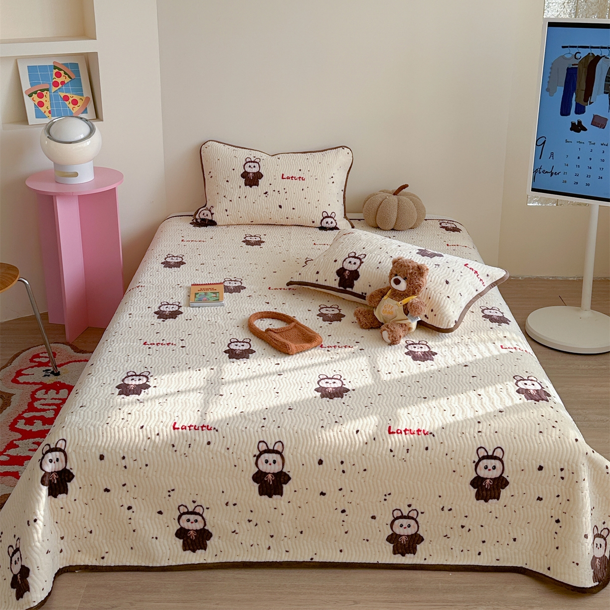 91家纺网 家纺一手货源 找家纺 （总）暖生活 2025新款高克重牛奶绒床盖三件套