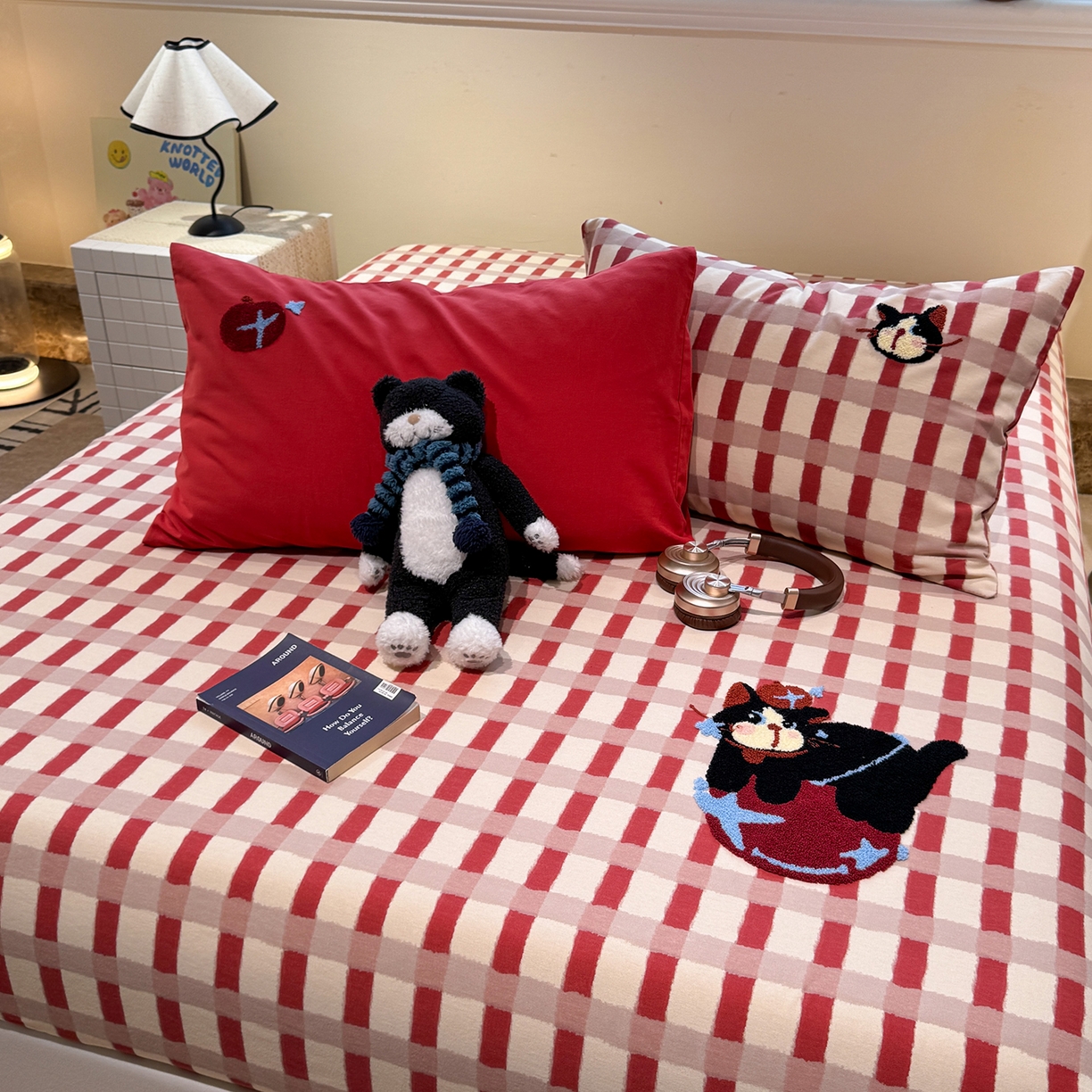 91家纺网 家纺一手货源 找家纺 珺柔家纺 2025新款磨毛毛巾绣床笠 萌神小喵