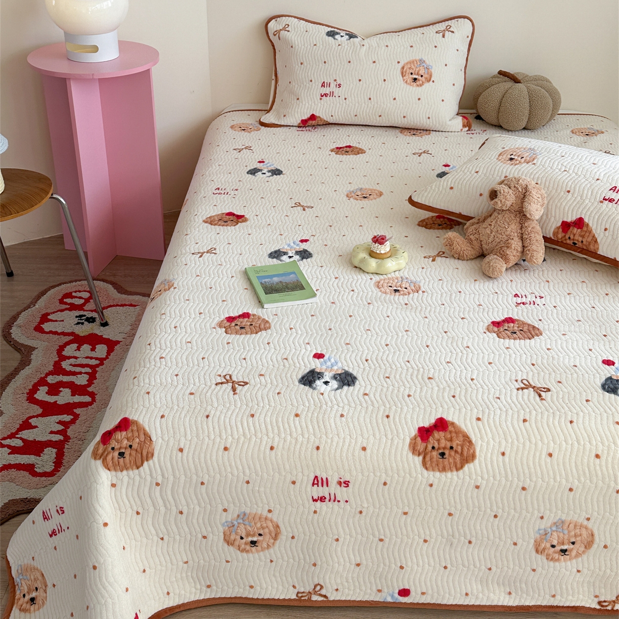 91家纺网 家纺一手货源 找家纺 暖生活 2025新款高克重牛奶绒床盖三件套 点点狗