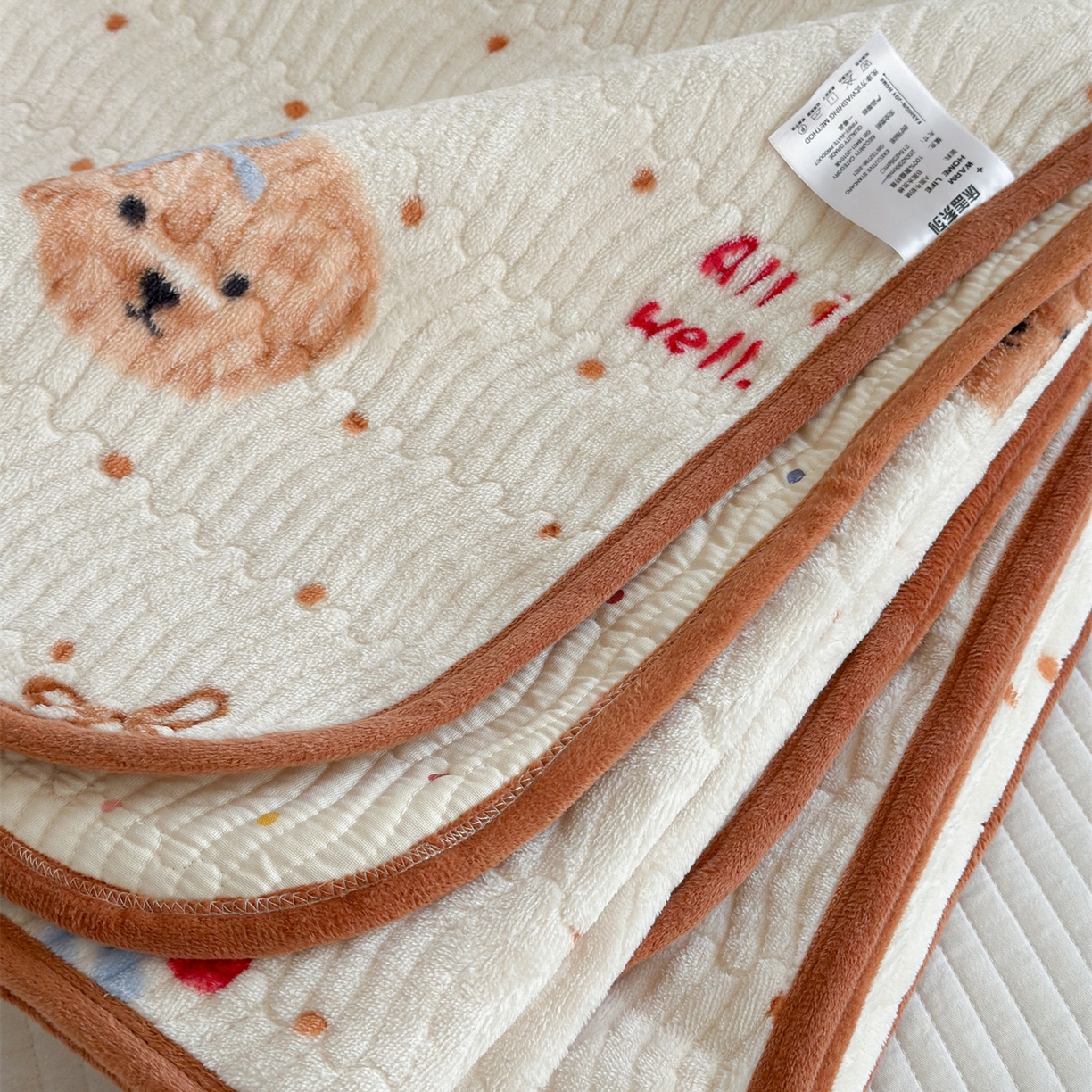 91家纺网 家纺一手货源 找家纺 暖生活 2025新款高克重牛奶绒床盖三件套 点点狗