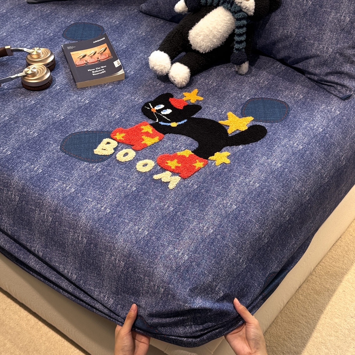 91家纺网 家纺一手货源 找家纺 珺柔家纺 2025新款磨毛毛巾绣床笠 牛仔猫