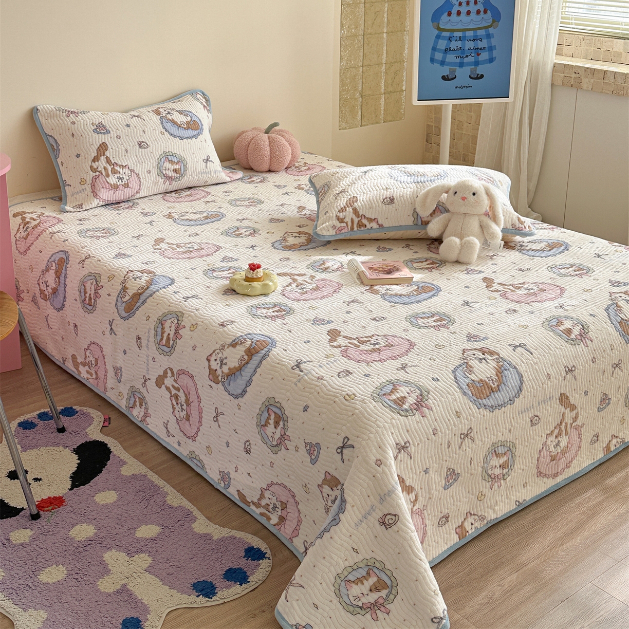 91家纺网 家纺一手货源 找家纺 暖生活 2025新款高克重牛奶绒床盖三件套 酣睡小喵