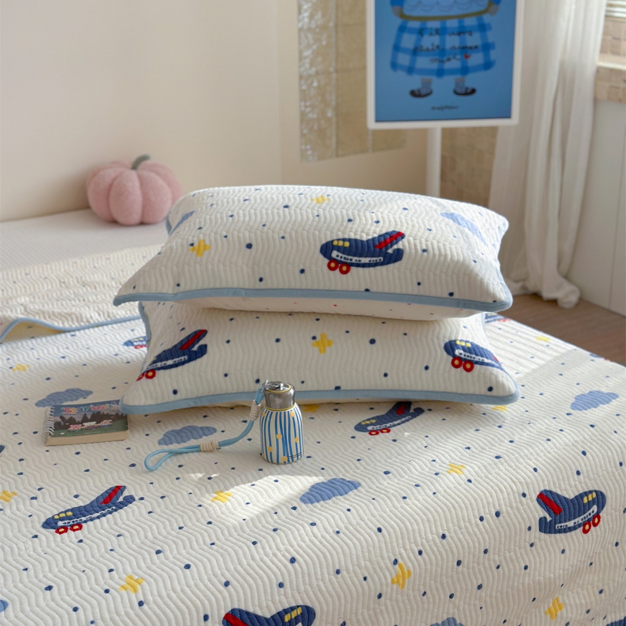 91家纺网 家纺一手货源 找家纺 暖生活 2025新款高克重牛奶绒床盖三件套 小飞机